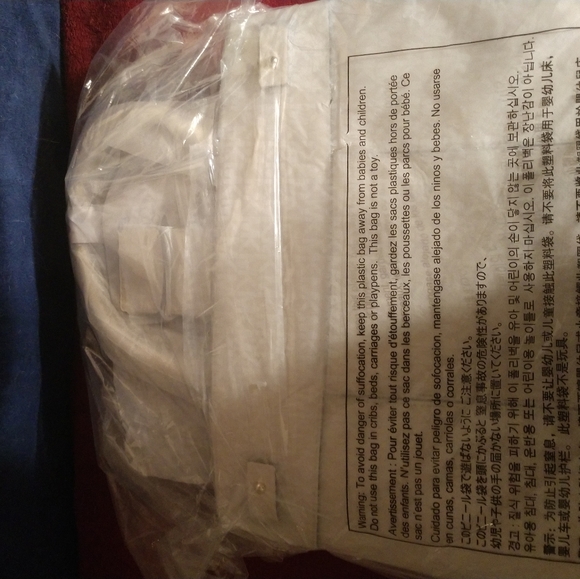 New Michael Kors LG Gramercy Satchel Lt Cream - Picture 7 of 9